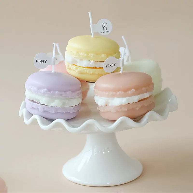 Scented Macaron Candle dsgndrop